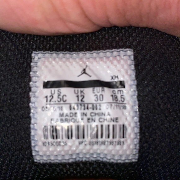 Nike Jordans 1 retro mids size 12,5 C